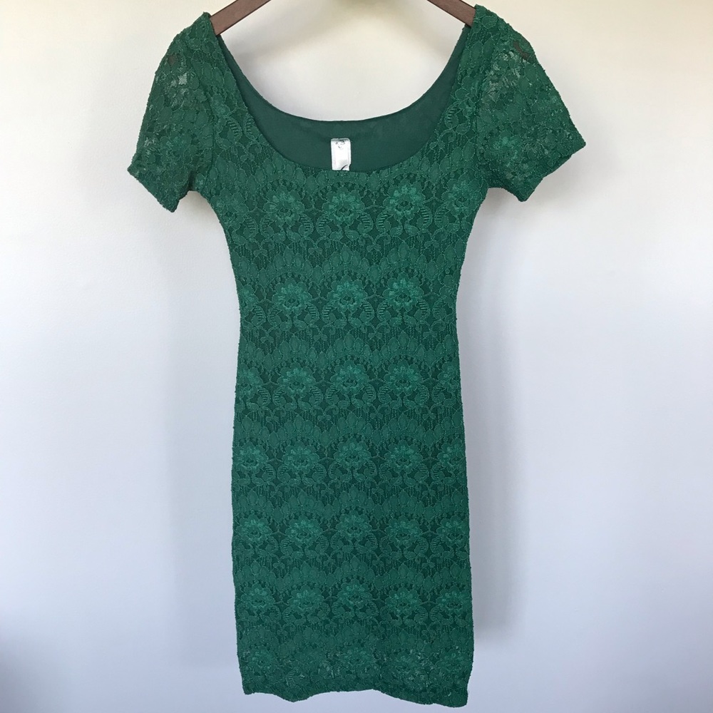 Gracie emerald lace print dress